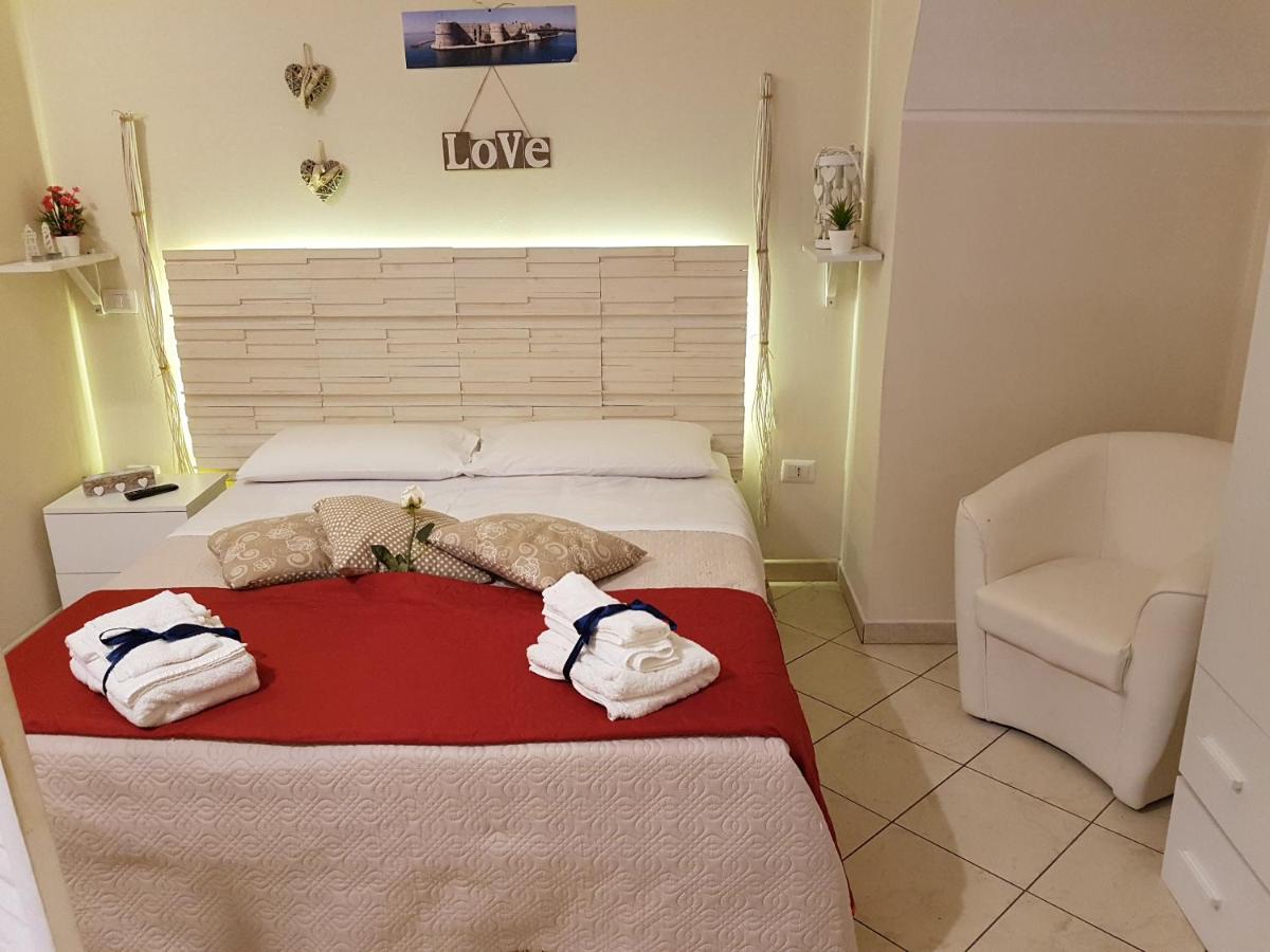 Philos - Appartements & Rooms Таранто Екстер'єр фото