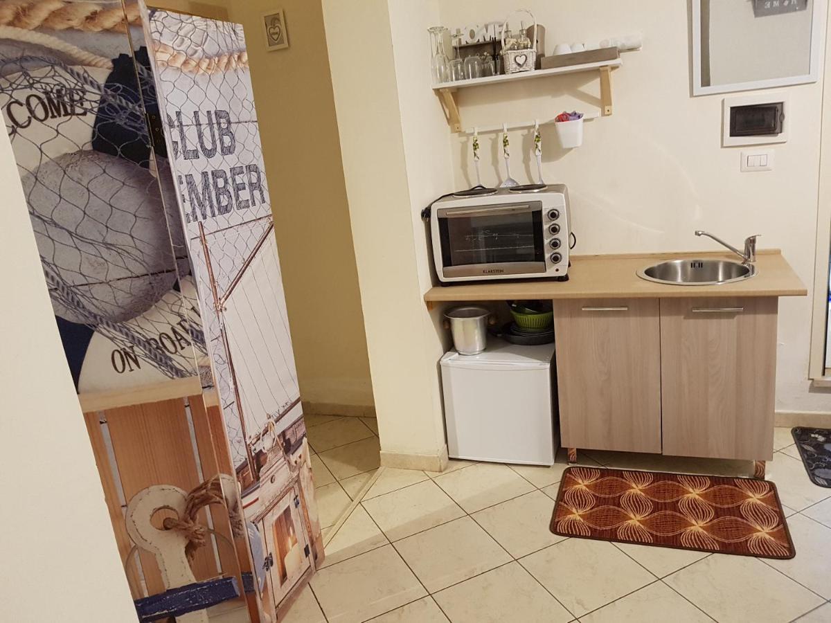 Philos - Appartements & Rooms Таранто Екстер'єр фото