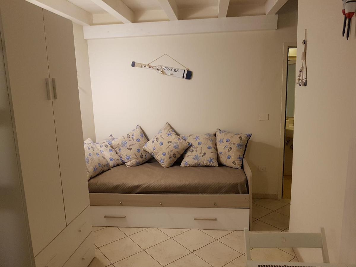 Philos - Appartements & Rooms Таранто Екстер'єр фото