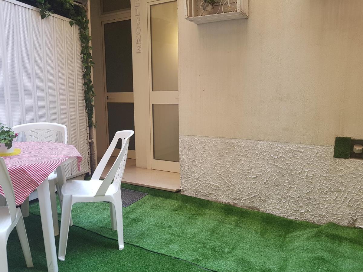 Philos - Appartements & Rooms Таранто Екстер'єр фото