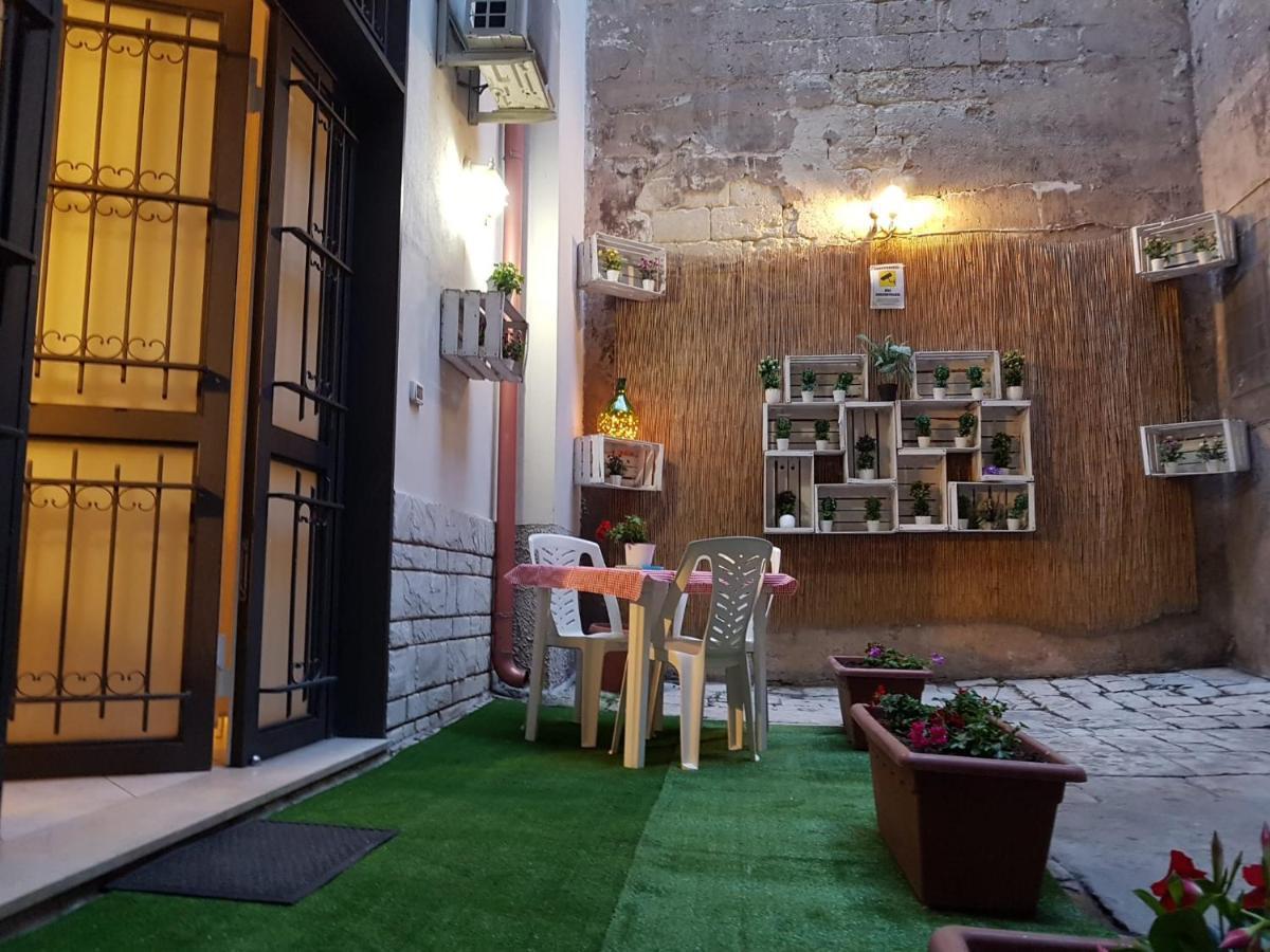 Philos - Appartements & Rooms Таранто Екстер'єр фото